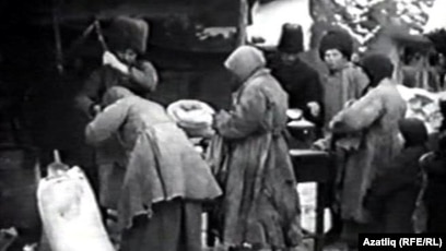 Шәуетпен жабылған жетілген әйелдердің фотосуреттері