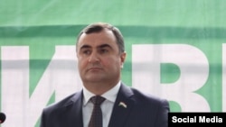 Алишер Мирзонабот бо ҳамсар, духтар ва ёвару ронандааш 17 июн ба дарёи Панҷ афтиданд