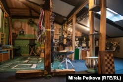 Помещението, което от „Студентина“ са превърнали в звукозаписно студио