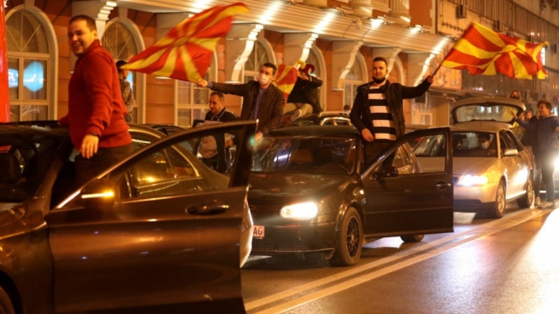 Славје на скопските улици за историскиот пласман на Македонија
