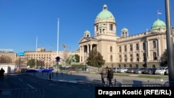 Plato ispred Skupštine Srbije 29. decembra 2025. 