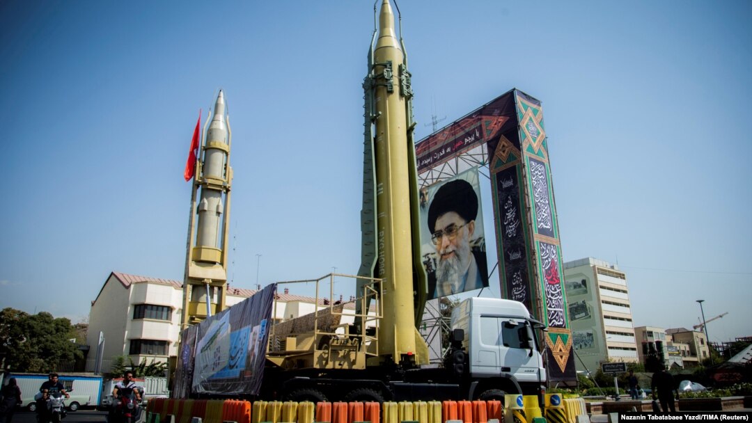 نمایش موشک‌های ایران در میدان بهارستان تهران؛ سپتامبر ۲۰۱۷