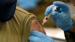 Сколько человек получили вакцину от коронавируса в России и в мире
