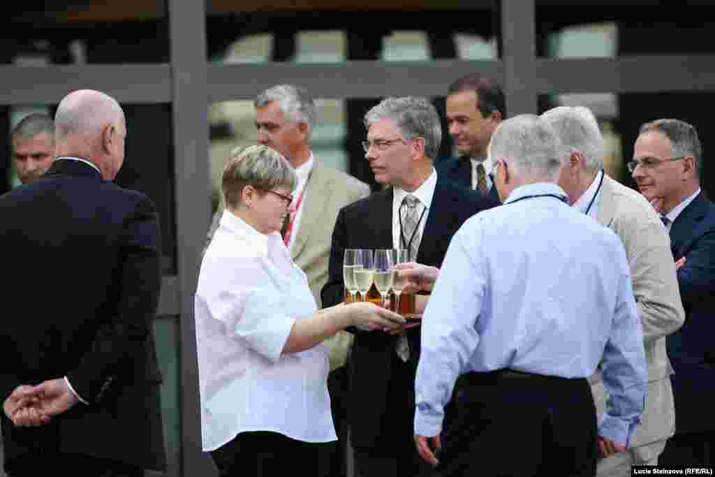 Staff Reception Celebrating RFE/RL's 20th anniversary in Prague, RFE/RL headquarters, Czech Republic, June 29, 2015