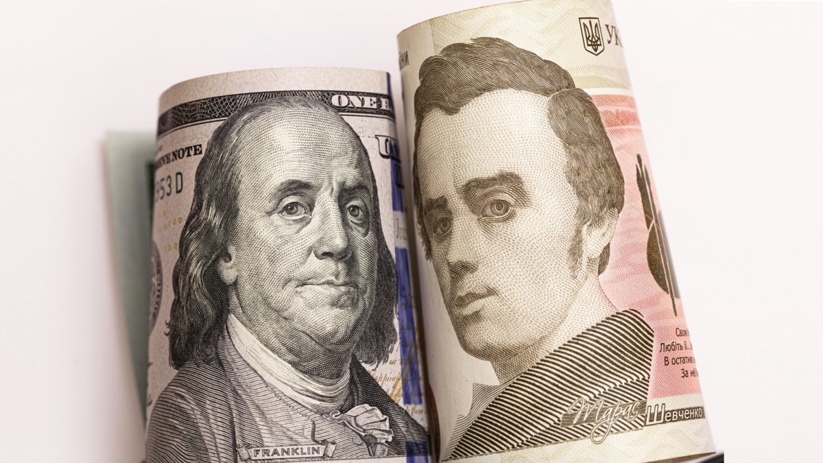 НБУ після реструктуризації зовнішнього боргу України посилив гривню проти долара
