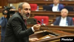 Armenia - Prime Minister Nikol Pashinian speaks in the Armenian parliament, Yerevan, 24 October 2018.