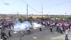 Столкновения полиции с протестующими палестинцами в Иерусалиме