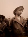 Бенильда (справа) с сестрой Леонидой накануне депортации. 1940 г.