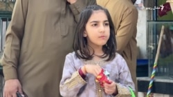 د مردان په ځینو برخو کې اختر او ځینو کې روژه ده