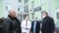 Бойко Борисов и Костадин Ангелов по време на посещение в болницата в Исперих