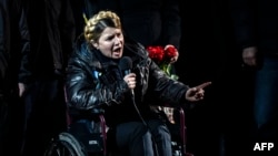 Former Prime Minister Yulia Tymoshenko addresses antigovernment protesters on Kyiv's Independence Square.