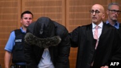 Alaa Mousa gjatë shqiptimit të dënimit nga një gjykatë në Frankfurt. 16 qershor 2025. 