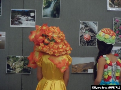 Анасы қызының жігітін онлайн порно трахает