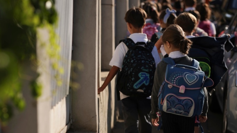 Starea educației din România: 16% dintre copiii români de 6–14 ani nu sunt înscriși la școală. La liceu, abandonul școlar crește la 32%