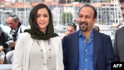 Will visa restrictions also apply for Academy Award-winning Iranian film director Asghar Farhadi (right), who was nominated for a second Oscar this week for his film The Salesman? Actress Taraneh Alidoosti (left) says she will not attend the Oscar ceremony in protest.