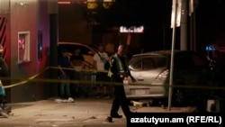 Najmanje tri osobe su u kritičnom stanju nakon incidenta koji se dogodio na Santa Monika bulevaru u Istočnom Holivudu