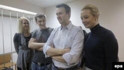 Алег і Аляксей Навальныя разам з жонкамі