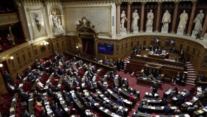 Правото на аборт във Франция ще бъде вписано в конституцията