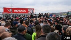 Митинг арендаторов рынка "Атлант" в Ростовской области после масштабных проверок. 2021 год 