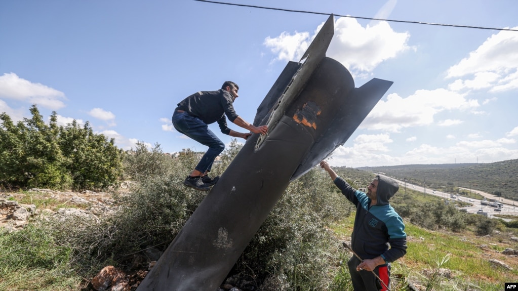 بقایای یک موشک ایرانی که خلال جنگ در کرانه باختری اشغالی فرود آمد