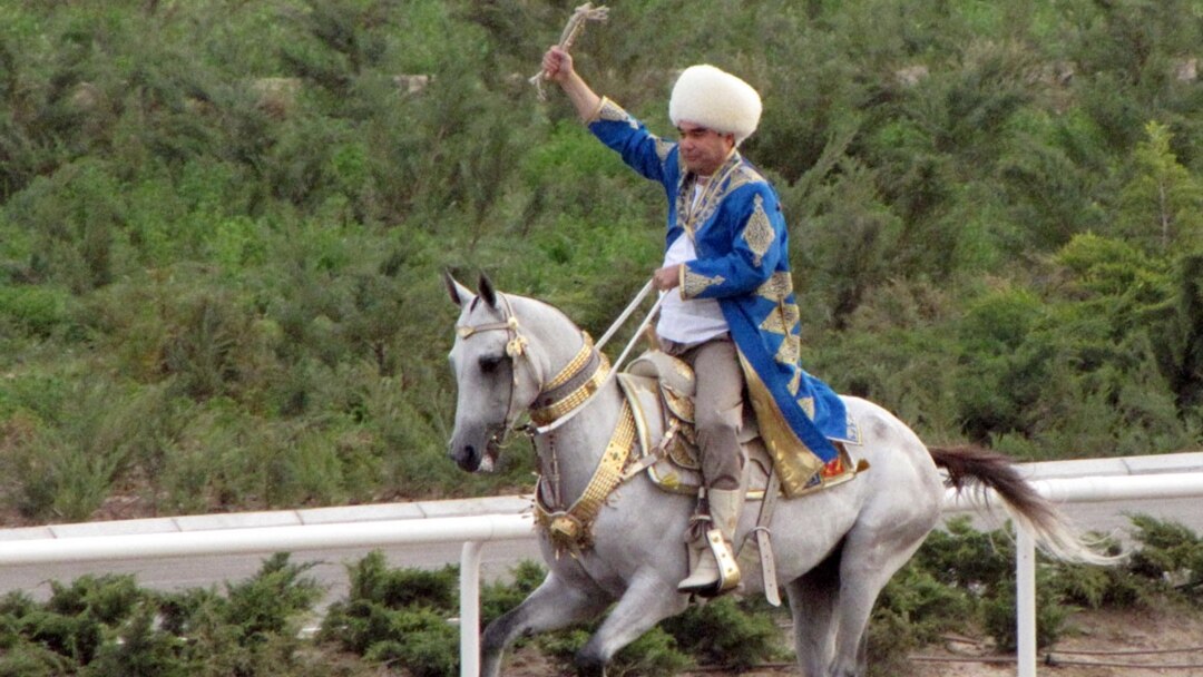 Әңгіме құлағын жалайды Анилингус бейнеленген порнофильмдерді қараңыз