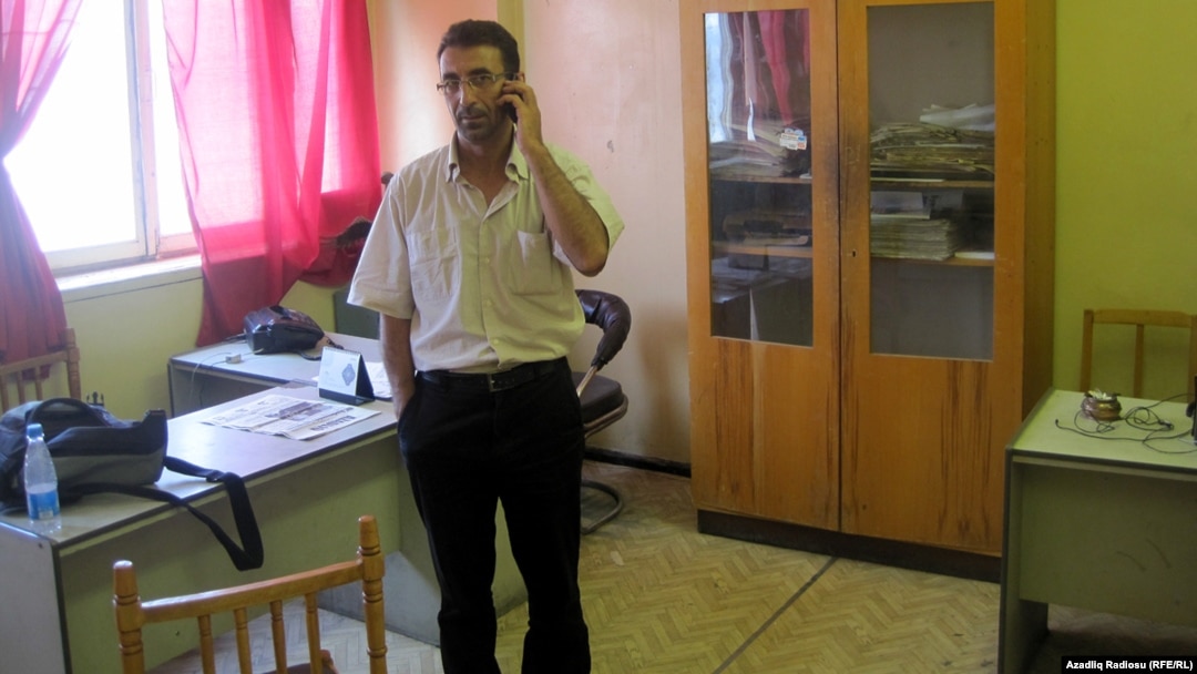 Qanimat Zahid, editor in chief of the "Azadliq" newspaper, in a 2010 photo