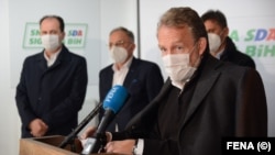 Боқир Изетбегович, 15-уми ноябр