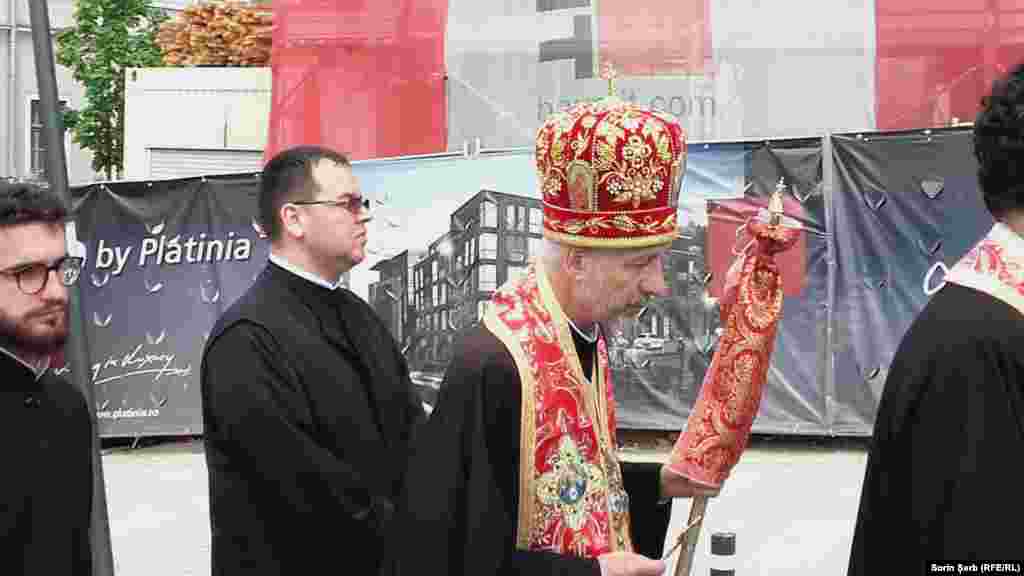 Episcopul Eparhiei Greco-Catolice de Cluj-Gherla, PS Florentin Crihălmeanu.