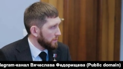 Денис Портнягин