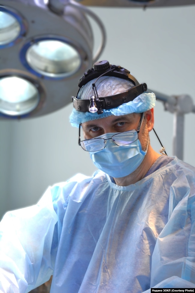 Євген Єрмолаєв в операційній