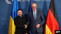 Зеленський і Мерц провели розмову на тлі анонсованих Києвом переговорів у відеоформаті з американською стороною, які заплановані на 1 квітня