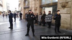 Skup "Žena u crnom" obezbeđivala je policija