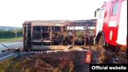 Pamje e autobusit pas ndeshjes së sotme me një kamion në Zainsk të Rusisë
