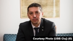 Daniel David, rectorul UBB Cluj-Napoca, spune că încrederea în autorități este scăzută, dar românii trăiesc și o neîncredere generală în ceilalți, în oamenii de lângă ei.