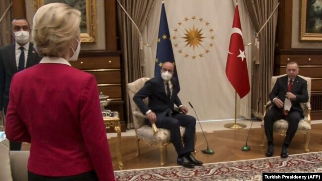 Gjatë takimit të zyrtarëve evropianë me presidentin turk...