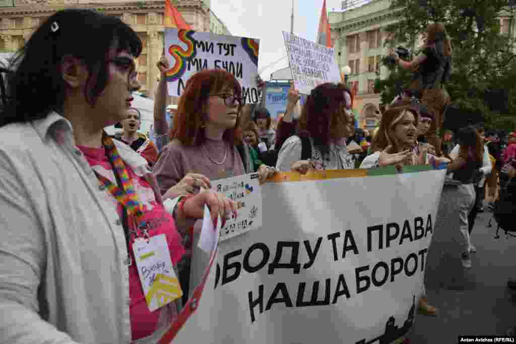 Надземна частина акції пройшла біля одного з виходів метро на площі Свободи
