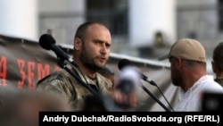 Дзьмітры Яраш падчас народнага веча, 21.07.2015