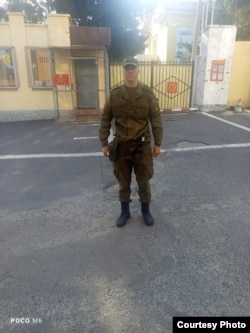 Cрочник Богдан Халтурин, принужденный к контракту