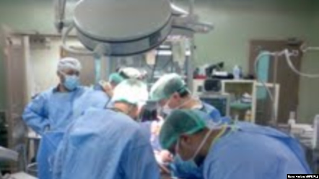 Оказывается, французские врачи еще полгода назад успешно имплантировали человеку искусственный бронх