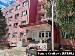 Zgrada Studentskog centra u Severnoj Mitrovici, jun 2026.