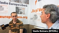 Valeriu Prohnitchi (stânga) şi Sorin Hadârcă