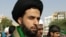 چند کاربر توئیتر می‌گویند روح‌الله صدرالساداتی به همراه دو برادرش، مهدی و رضا، بازداشت شده‌اند