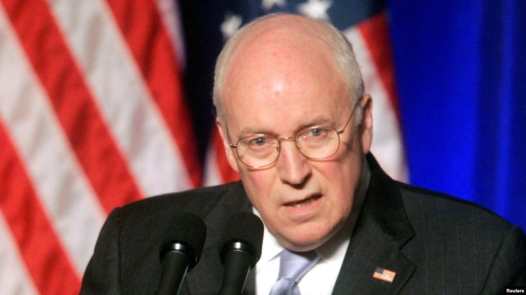 Дик Чейни, муовини Буш ва аз тарроҳони ҳамла ба Ироқ даргузашт