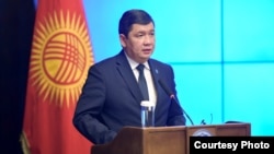Айбек Жунушалиев.