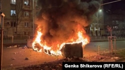 Горящ контейнер за боклук, София, 1 декември 2025 г.