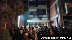 Protest ispred Filozofskog fakulteta u Novom Sadu na koji su pozvali studenti, 22. januar 2026.