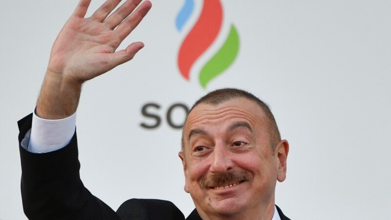 Алијев го отпушти долгогодишниот шеф на дипломатијата