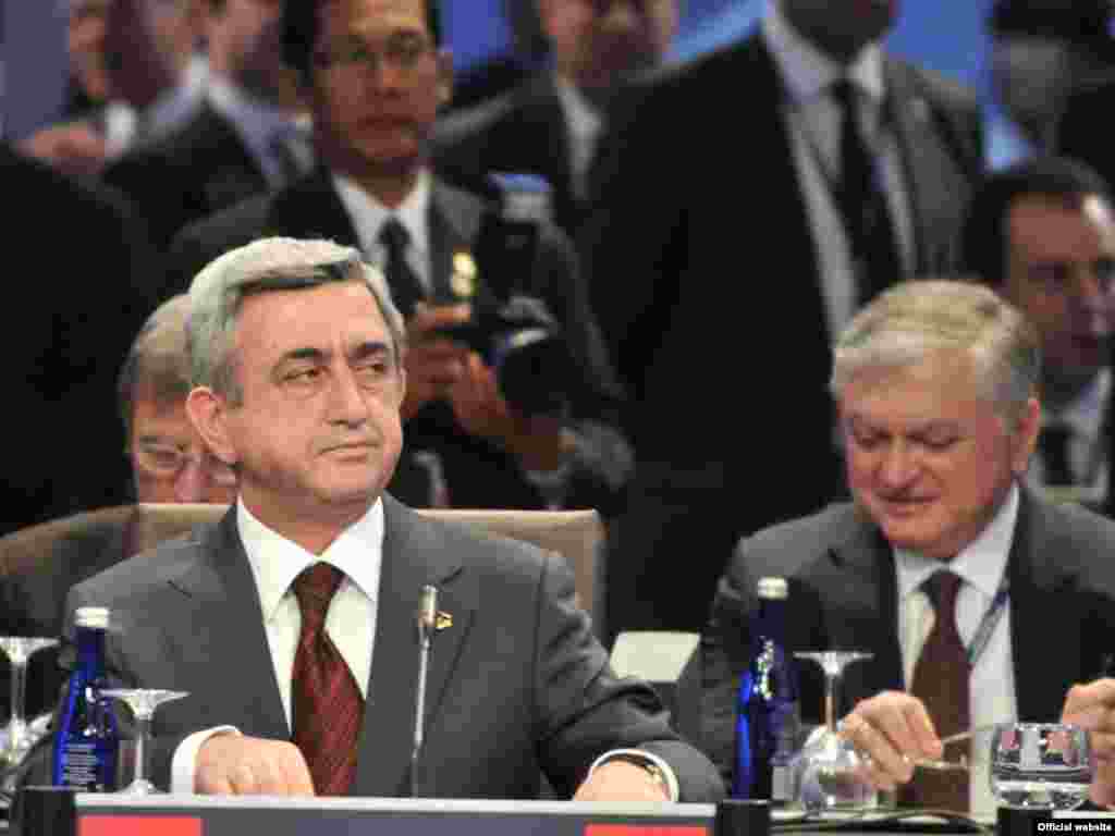U.S. -- President Sargsyan at the Nuclear Security Summit, Washington D.C., 13Apr2010