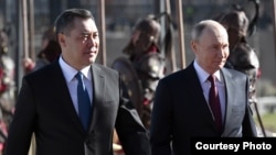 Садыр Жапаров және Владимир Путин