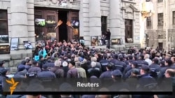 Protesters Block Saakashvili Speech